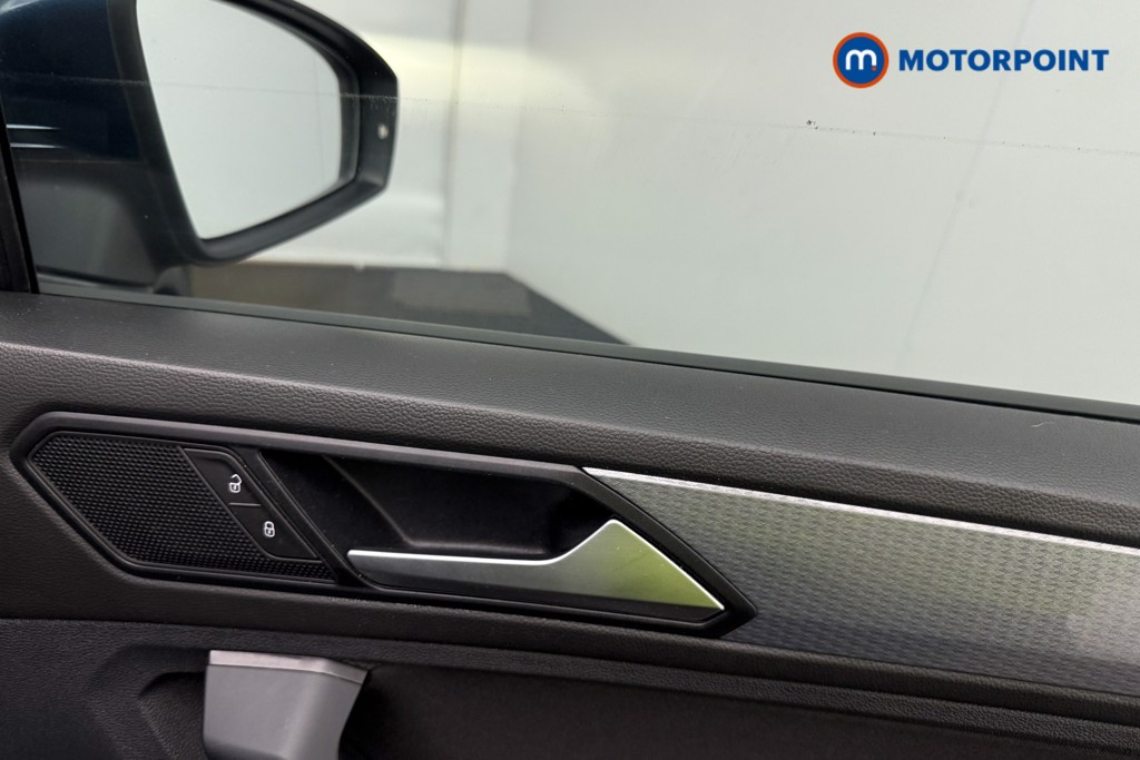Volkswagen Tiguan Life Automatic Petrol SUV - Stock Number (1655217) - 18th supplementary image