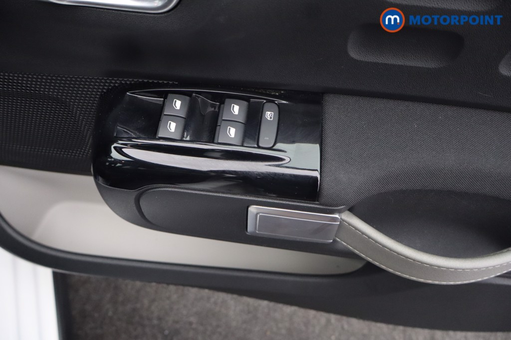 Citroen C3 Shine Plus Manual Petrol Hatchback - Stock Number (1655681) - 59th supplementary image