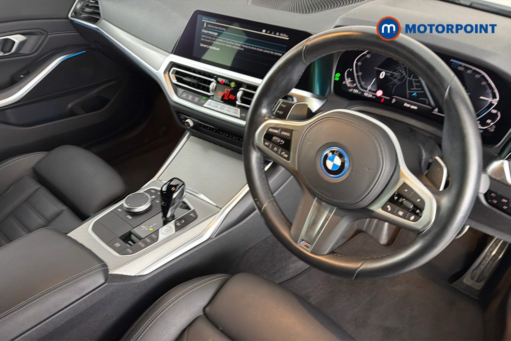 BMW 3 Series M Sport Automatic Petrol Plug-In Hybrid Estate - Stock Number (1655686) - 2nd supplementary image