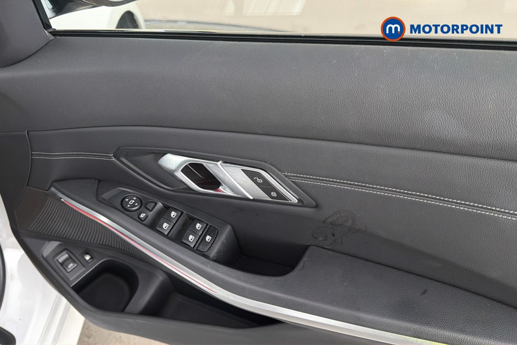 BMW 3 Series M Sport Automatic Petrol Plug-In Hybrid Estate - Stock Number (1655686) - 42nd supplementary image