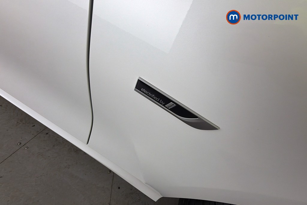 BMW 3 Series M Sport Automatic Petrol Plug-In Hybrid Estate - Stock Number (1655686) - 46th supplementary image