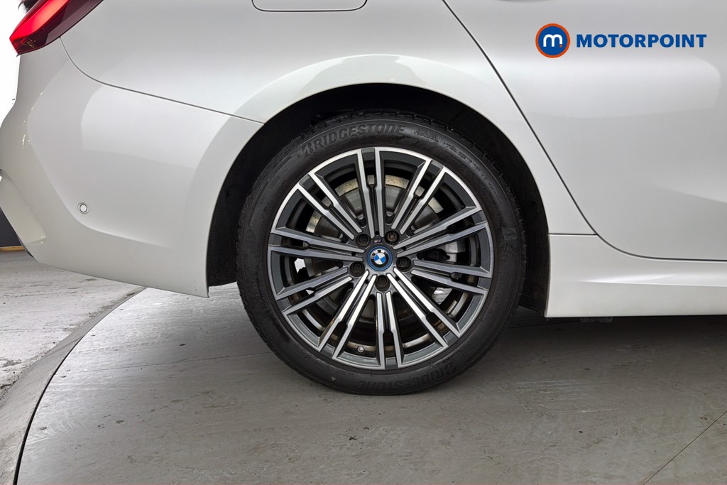 BMW 3 Series M Sport Automatic Petrol Plug-In Hybrid Estate - Stock Number (1655686) - 49th supplementary image
