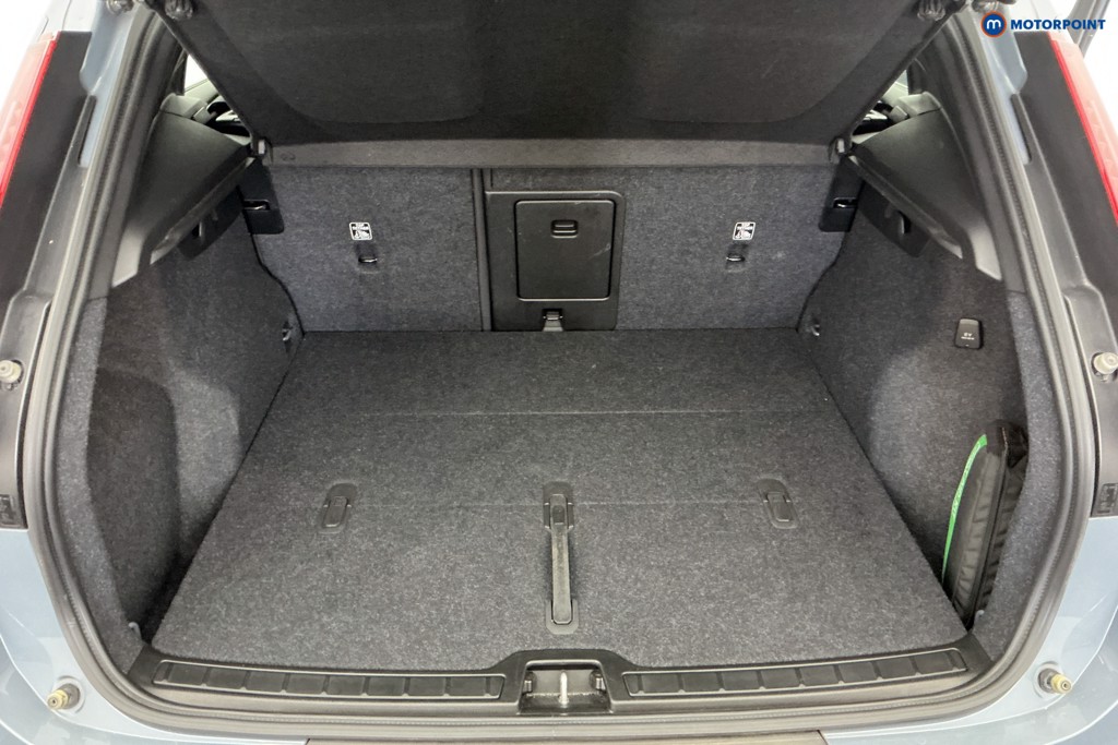Volvo Xc40 Plus Automatic Petrol SUV - Stock Number (1656114) - 3rd supplementary image