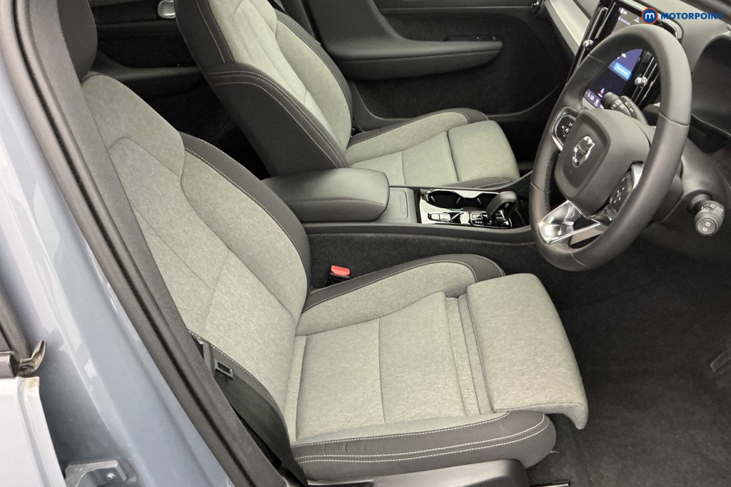 Volvo Xc40 Plus Automatic Petrol SUV - Stock Number (1656114) - 5th supplementary image