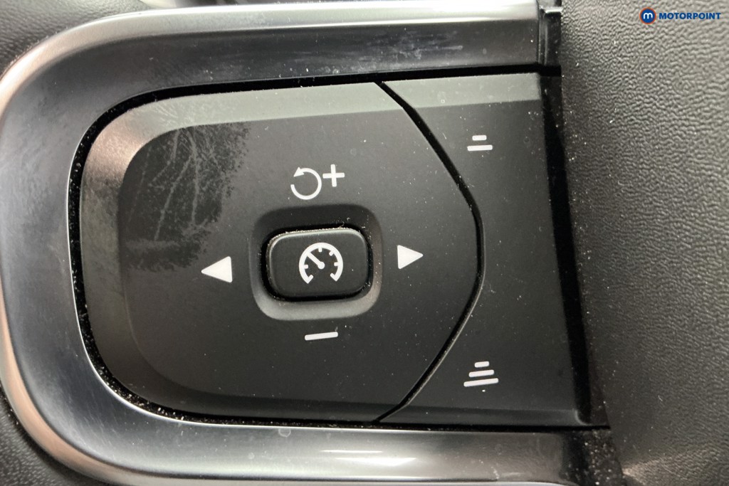Volvo Xc40 Plus Automatic Petrol SUV - Stock Number (1656114) - 19th supplementary image