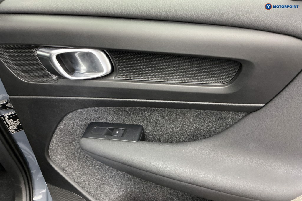Volvo Xc40 Plus Automatic Petrol SUV - Stock Number (1656114) - 25th supplementary image