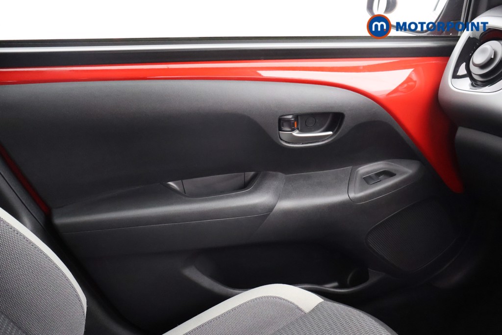 Toyota Aygo X-Play Automatic Petrol Hatchback - Stock Number (1656148) - 11th supplementary image