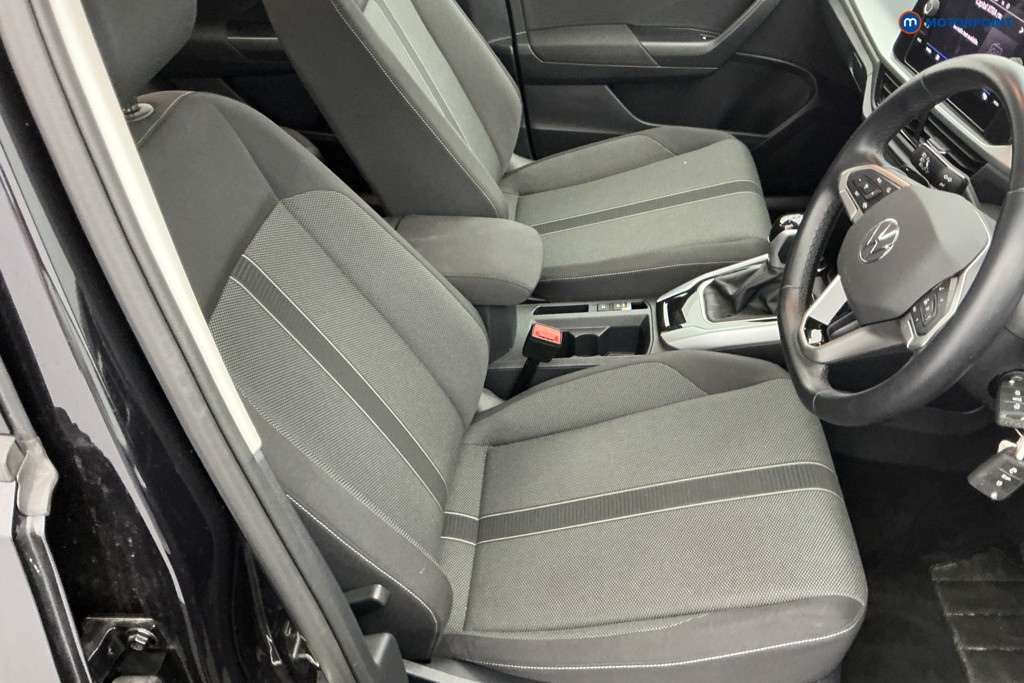 Volkswagen T-Roc Life Automatic Petrol SUV - Stock Number (1656162) - 5th supplementary image