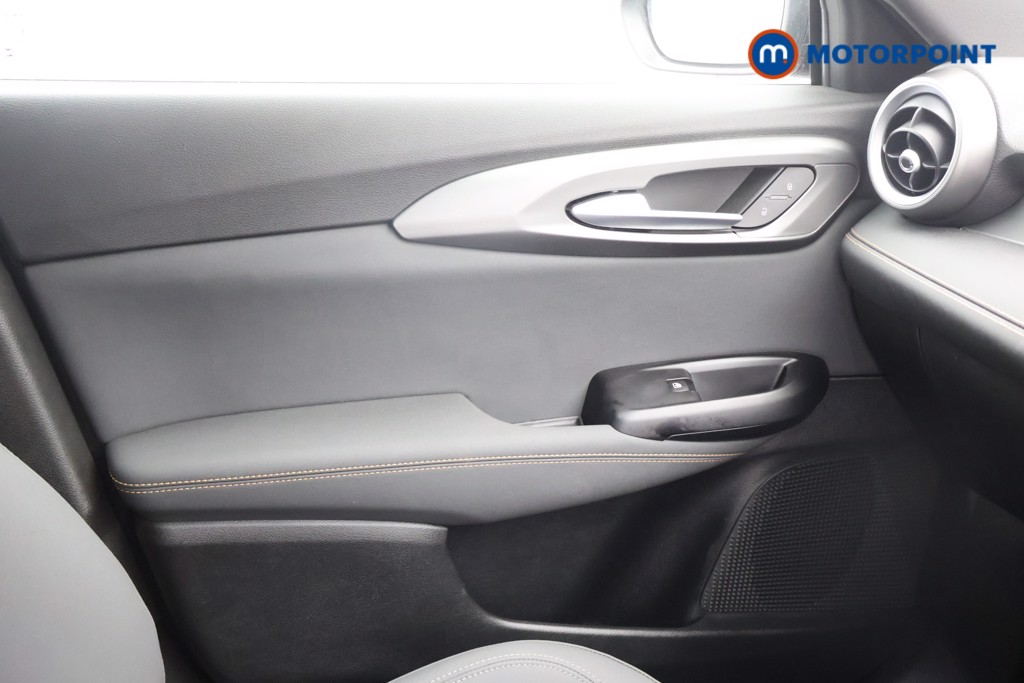Alfa Romeo Tonale Sprint Automatic Petrol SUV - Stock Number (1656168) - 11th supplementary image