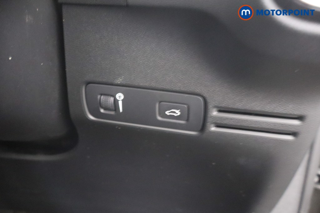Volvo Xc40 Inscription Pro Automatic Petrol SUV - Stock Number (1656782) - 13th supplementary image