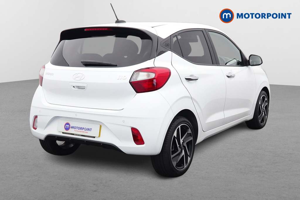 Hyundai I10 Premium Manual Petrol Hatchback - Stock Number (1657901) - Drivers side rear corner