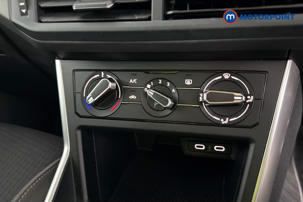 Volkswagen Polo Life Manual Petrol Hatchback - Stock Number (1657998) - 12th supplementary image