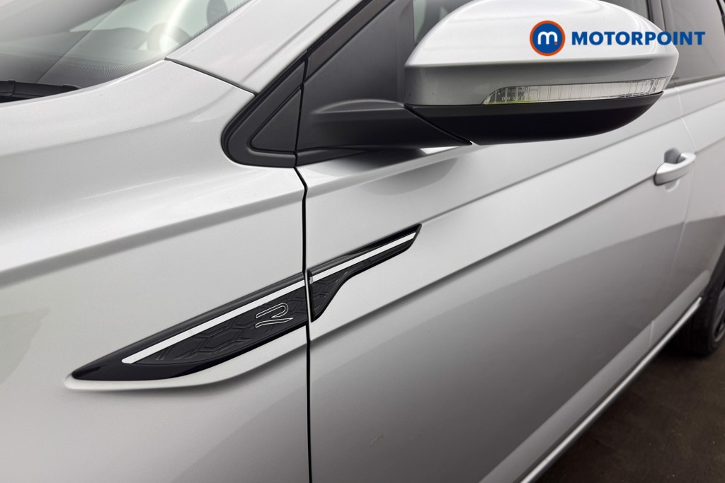 Volkswagen Taigo R-Line Automatic Petrol SUV - Stock Number (1658010) - 32nd supplementary image