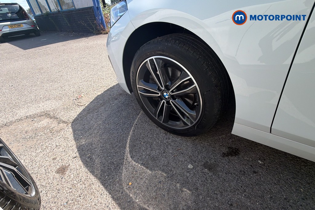 BMW 1 Series Sport Manual Petrol Hatchback - Stock Number (1658036) - 41st supplementary image