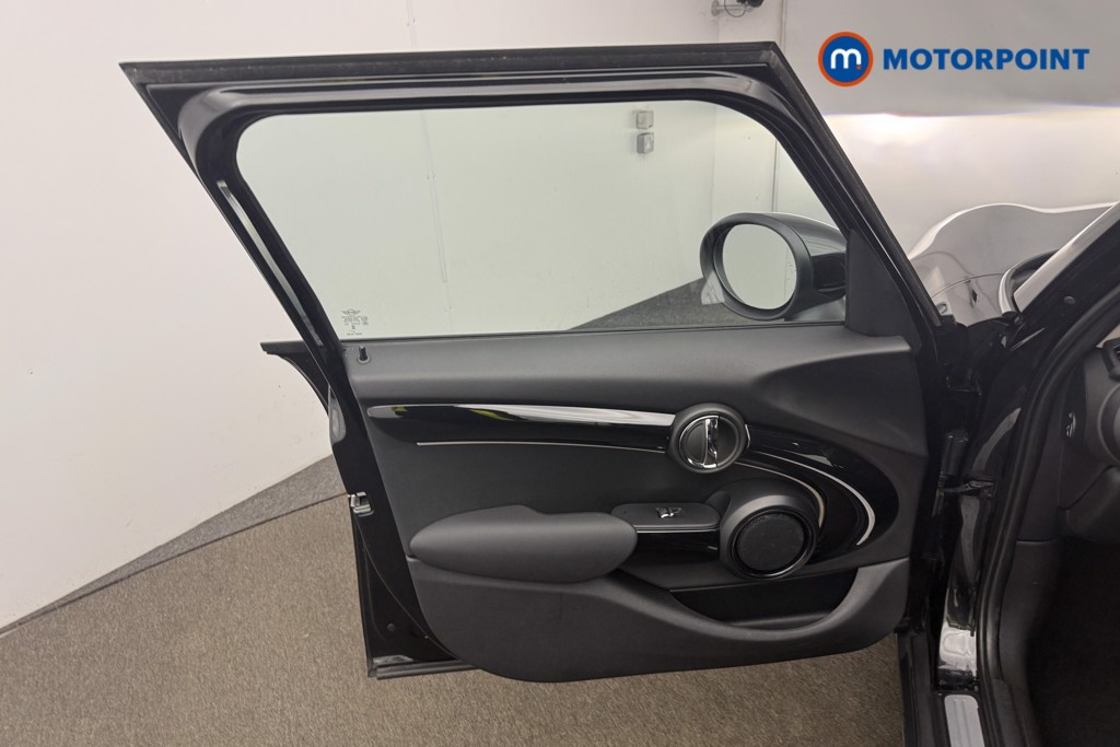 Mini Hatchback Cooper Classic Automatic Petrol Hatchback - Stock Number (1658172) - 4th supplementary image
