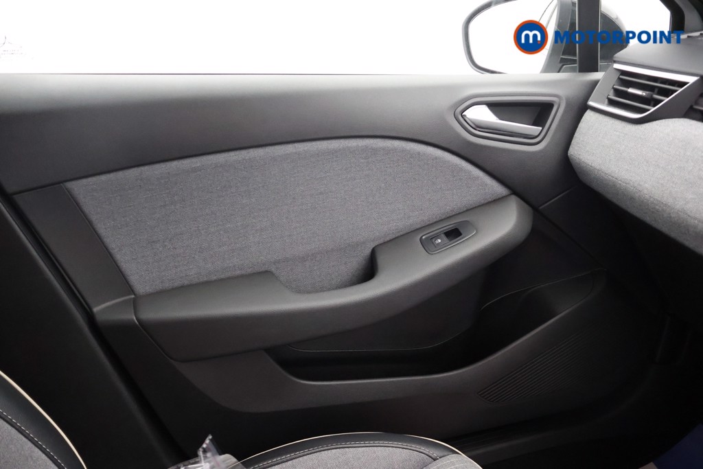 Renault Clio Techno Automatic Petrol-Electric Hybrid Hatchback - Stock Number (1658257) - 11th supplementary image