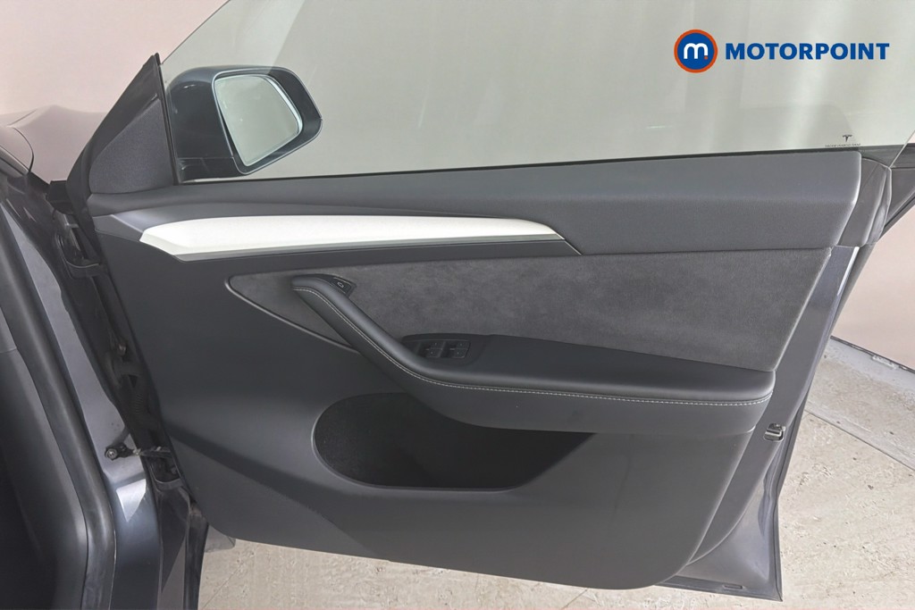 Tesla Model Y Long Range Automatic Electric SUV - Stock Number (1658313) - 19th supplementary image