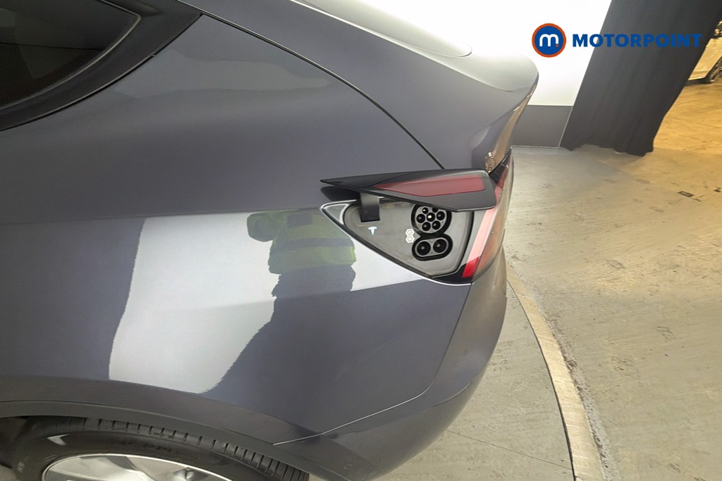 Tesla Model Y Long Range Automatic Electric SUV - Stock Number (1658313) - 41st supplementary image