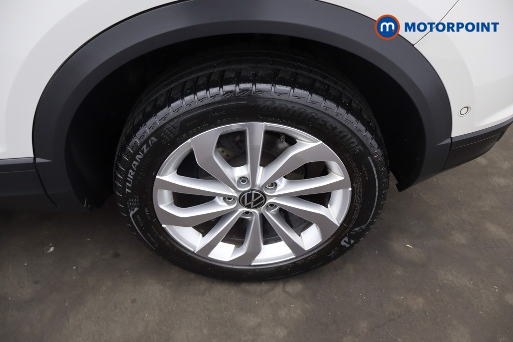 Volkswagen T-Roc Life Manual Petrol SUV - Stock Number (1658374) - 2nd supplementary image