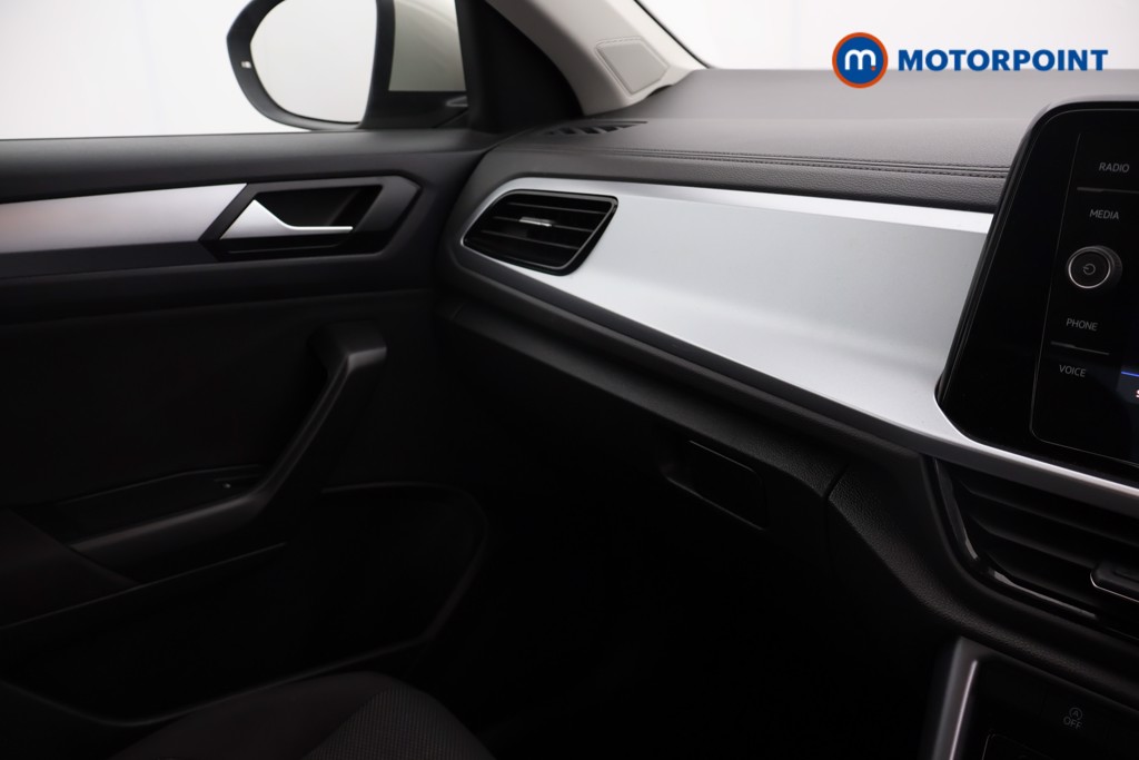 Volkswagen T-Roc Life Manual Petrol SUV - Stock Number (1658374) - 10th supplementary image