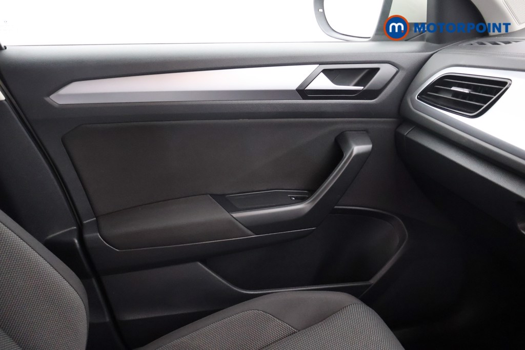 Volkswagen T-Roc Life Manual Petrol SUV - Stock Number (1658374) - 11th supplementary image