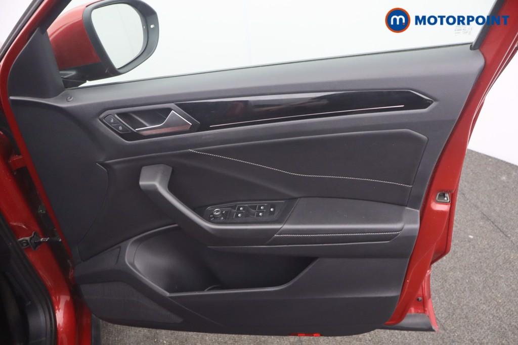 Volkswagen T-Roc R-Line Automatic Petrol SUV - Stock Number (1658450) - 12th supplementary image