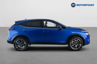 Nissan Qashqai Tekna Automatic Petrol-Electric Hybrid SUV - Stock Number (1658881) - Passenger side