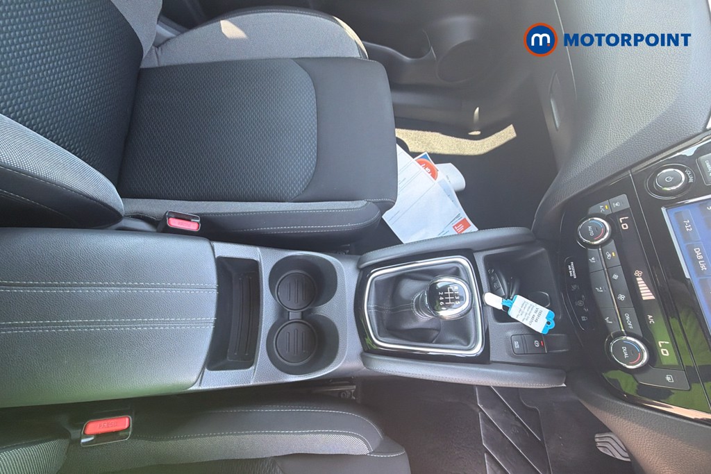 Nissan Qashqai N-Connecta Manual Petrol SUV - Stock Number (1659149) - 21st supplementary image