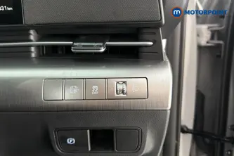 Hyundai Kona Advance Automatic Petrol-Electric Hybrid SUV - Stock Number (1659506) - 11th supplementary image
