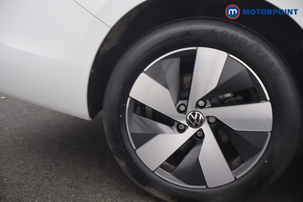 Volkswagen Passat Life Automatic Petrol Plug-In Hybrid Estate - Stock Number (1659621) - 7th supplementary image