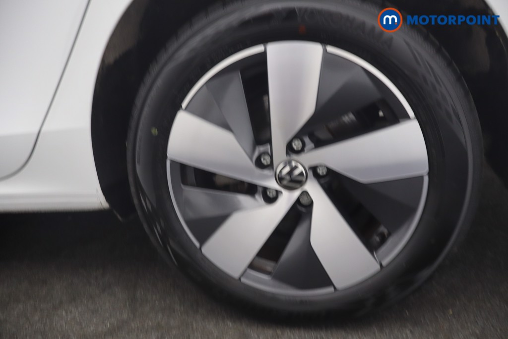 Volkswagen Passat Life Automatic Petrol Plug-In Hybrid Estate - Stock Number (1659621) - 31st supplementary image