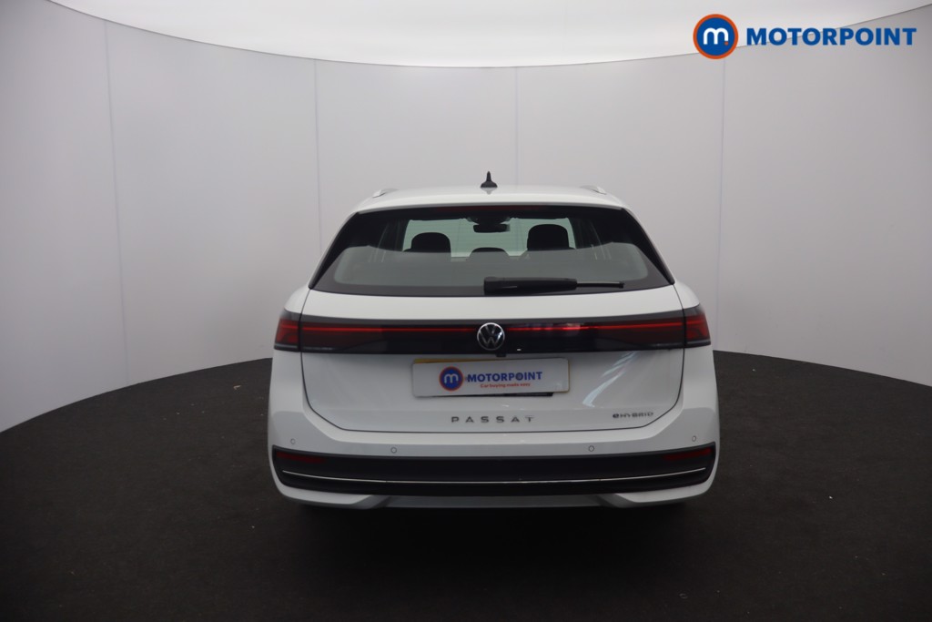 Volkswagen Passat Life Automatic Petrol Plug-In Hybrid Estate - Stock Number (1659621) - 1st supplementary image