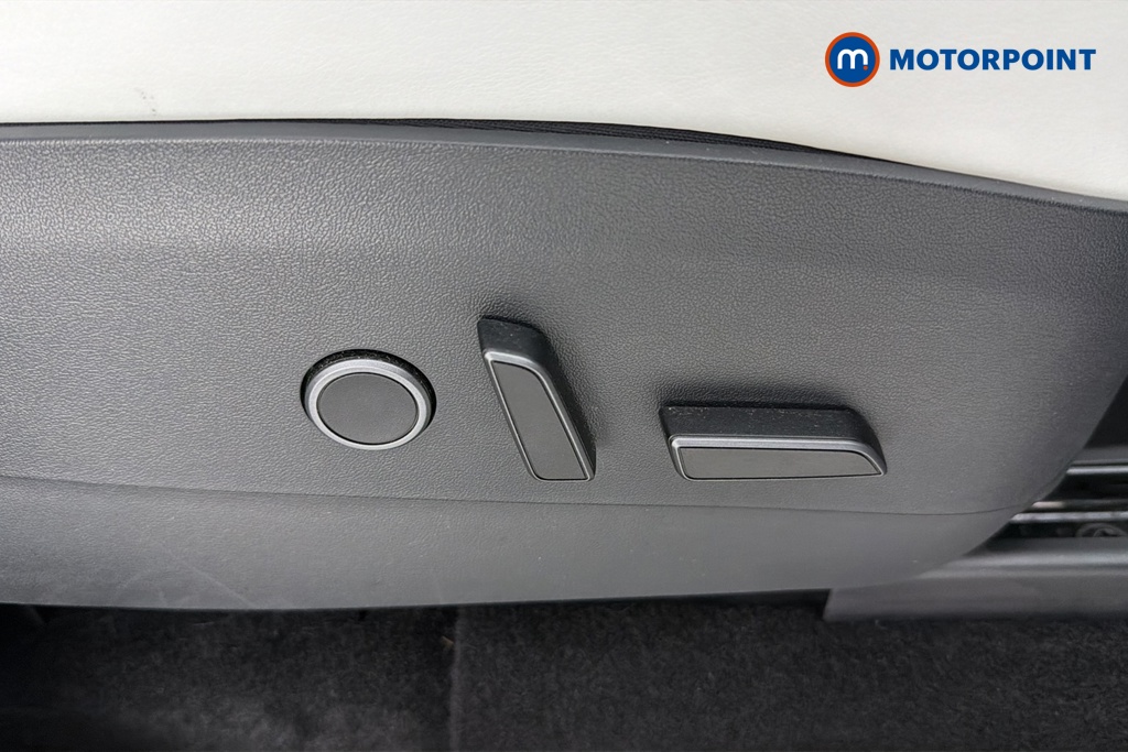 Tesla Model Y Long Range Automatic Electric SUV - Stock Number (1659696) - 23rd supplementary image