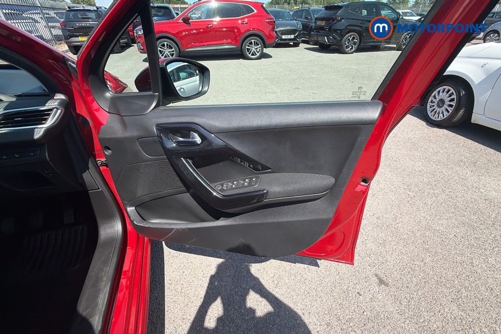 Peugeot 208 Tech Edition Manual Petrol Hatchback - Stock Number (1660091) - 37th supplementary image