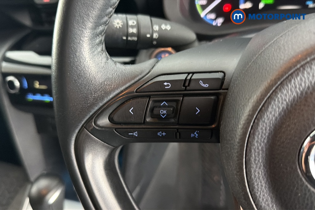 Toyota Yaris Cross Design Automatic Petrol-Electric Hybrid Estate - Stock Number (1660134) - 4th supplementary image