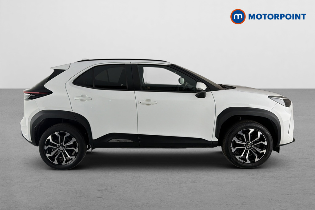 Toyota Yaris Cross Design Automatic Petrol-Electric Hybrid Estate - Stock Number (1660134) - Passenger side