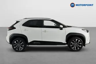 Toyota Yaris Cross Design Automatic Petrol-Electric Hybrid Estate - Stock Number (1660134) - Passenger side