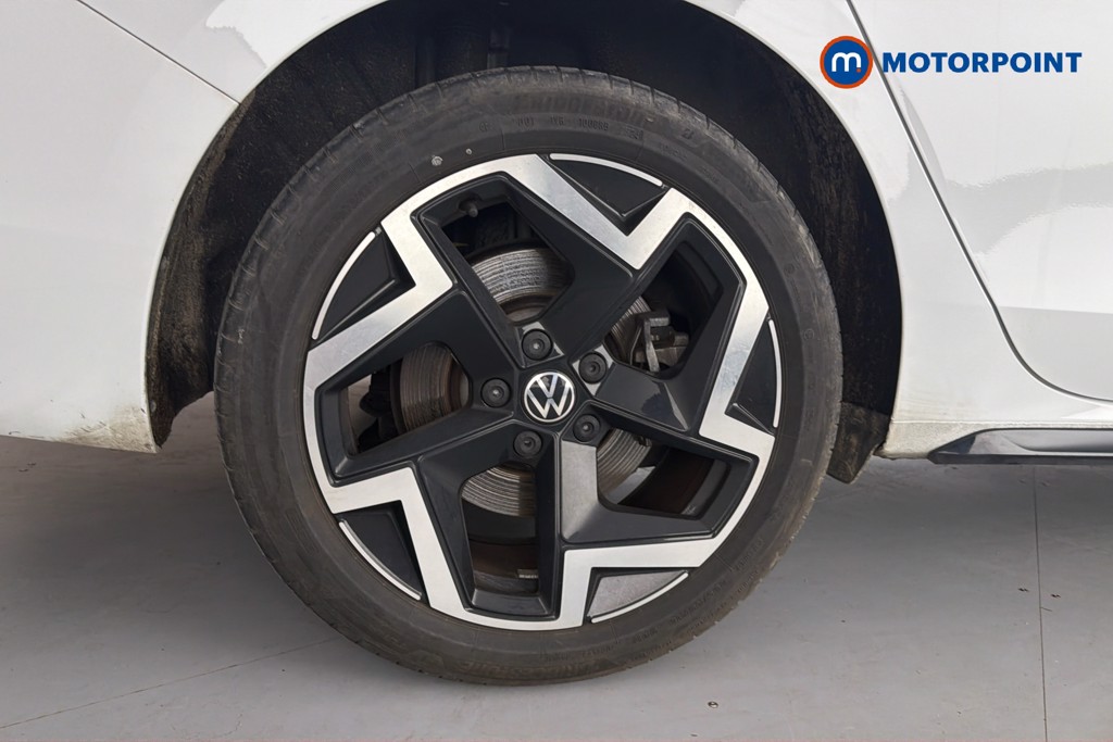 Volkswagen Passat R-Line Automatic Petrol Plug-In Hybrid Estate - Stock Number (1660252) - 49th supplementary image