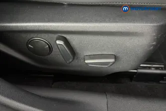 Ford Focus St-Line X Manual Petrol Hatchback - Stock Number (1660378) - 23rd supplementary image
