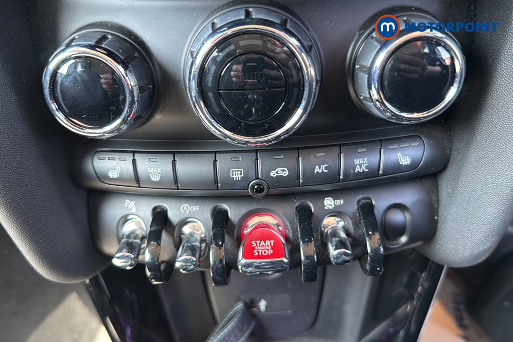 Mini Hatchback Cooper Classic Manual Petrol Hatchback - Stock Number (1660449) - 12th supplementary image