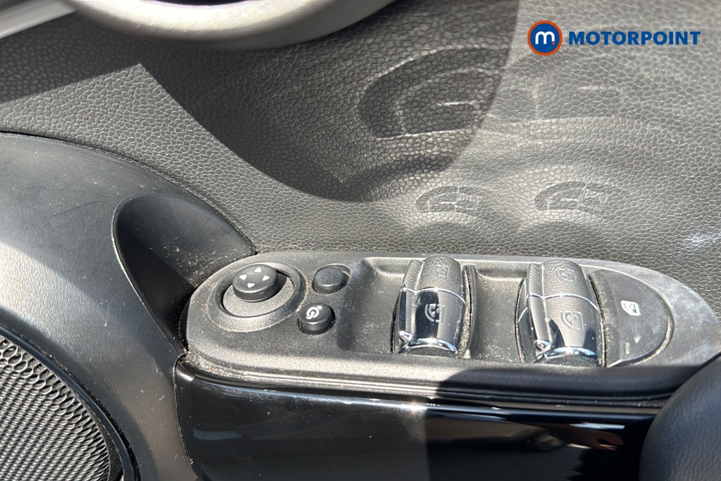 Mini Hatchback Cooper Classic Manual Petrol Hatchback - Stock Number (1660449) - 19th supplementary image