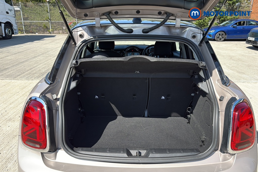 Mini Hatchback Cooper Classic Manual Petrol Hatchback - Stock Number (1660449) - 30th supplementary image