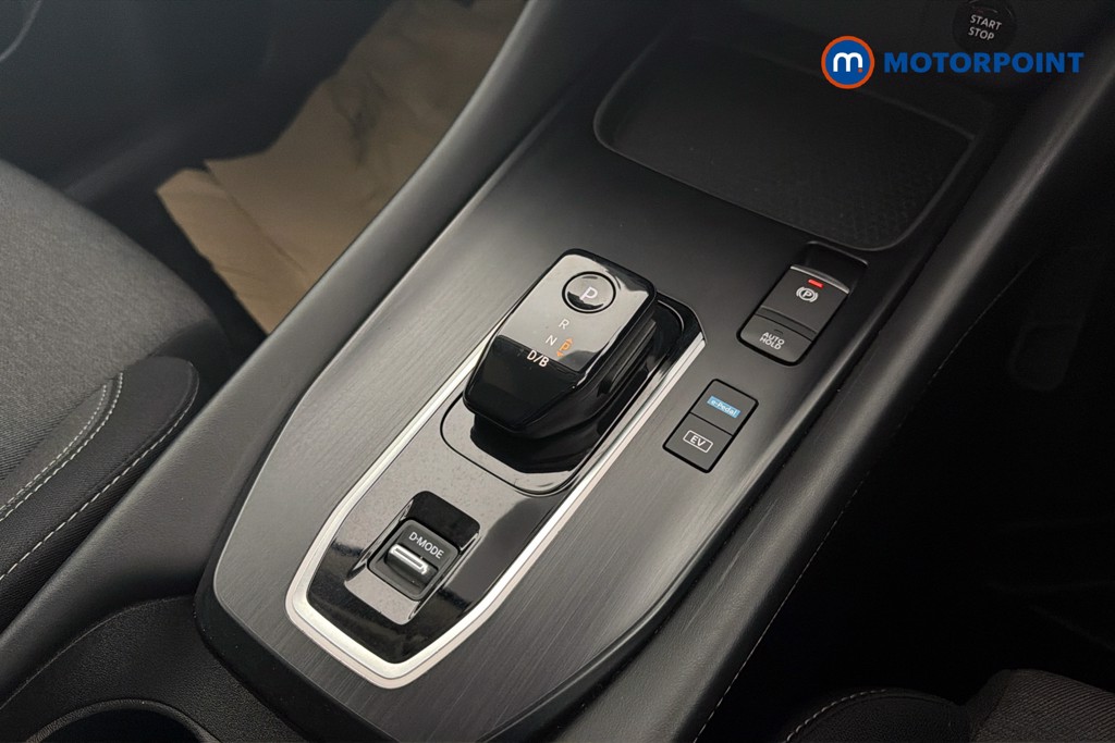 Nissan Qashqai N-Connecta Automatic Petrol-Electric Hybrid SUV - Stock Number (1660553) - 15th supplementary image