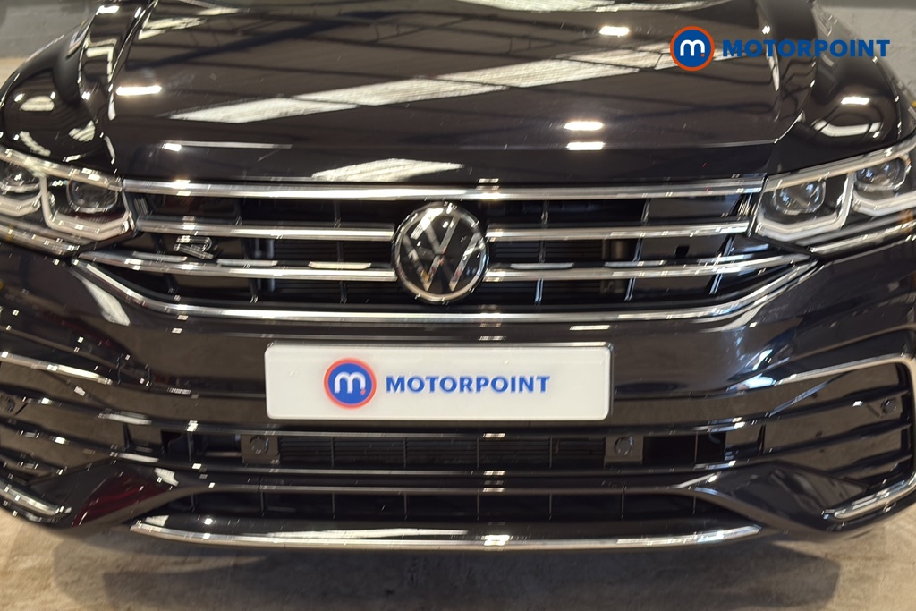 Volkswagen Tiguan R-Line Edition Automatic Petrol SUV - Stock Number (1661294) - 43rd supplementary image