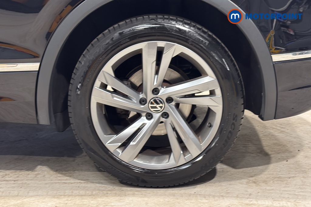 Volkswagen Tiguan R-Line Edition Automatic Petrol SUV - Stock Number (1661294) - 45th supplementary image