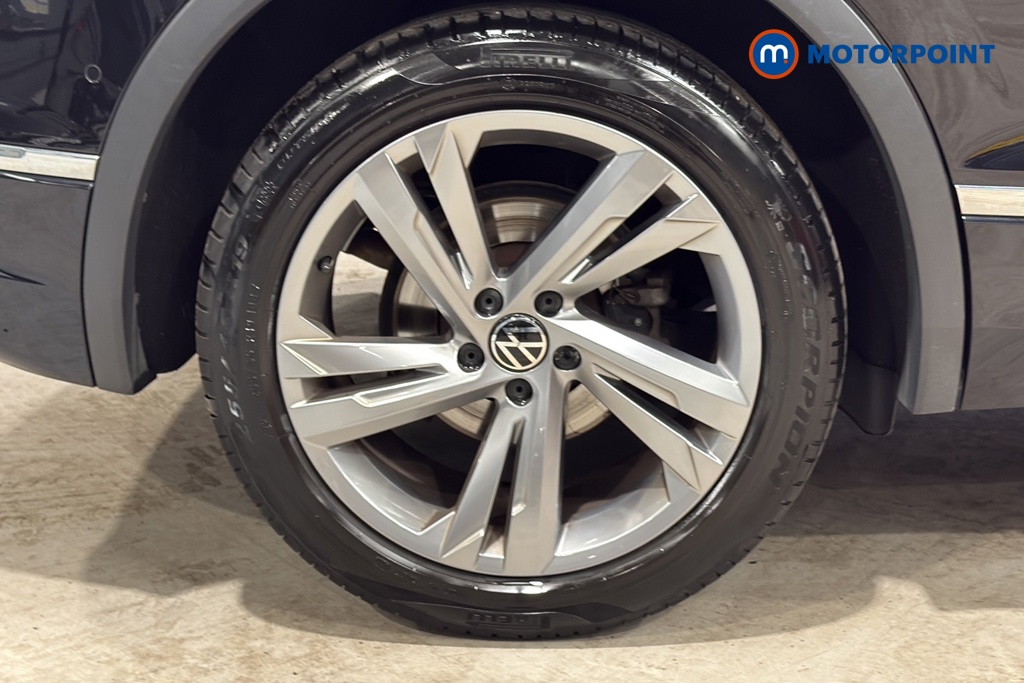 Volkswagen Tiguan R-Line Edition Automatic Petrol SUV - Stock Number (1661294) - 46th supplementary image
