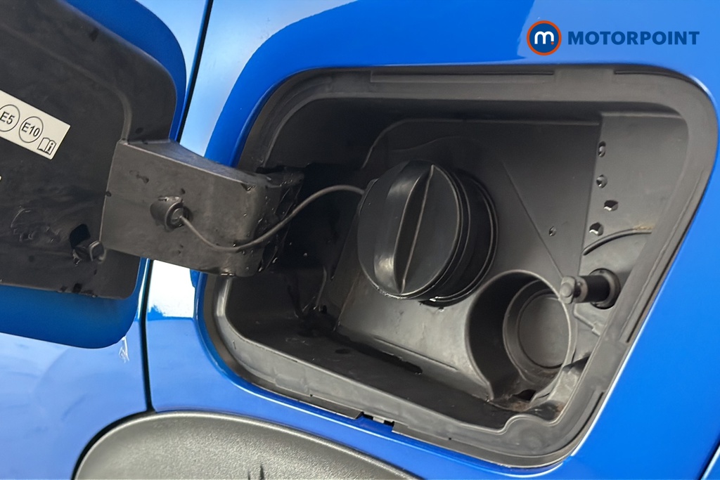 Peugeot 2008 Allure Automatic Petrol SUV - Stock Number (1661319) - 41st supplementary image