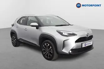 Toyota Yaris Cross Design Automatic Petrol-Electric Hybrid Estate - Stock Number (1604152) - Drivers side front corner