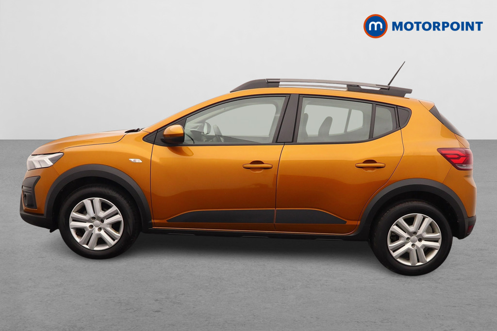 Dacia Sandero Stepway Expression Manual Petrol Hatchback - Stock Number (1619101) - Passenger side