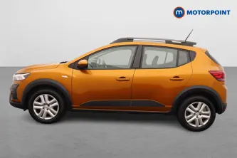Dacia Sandero Stepway Expression Manual Petrol Hatchback - Stock Number (1619101) - Passenger side
